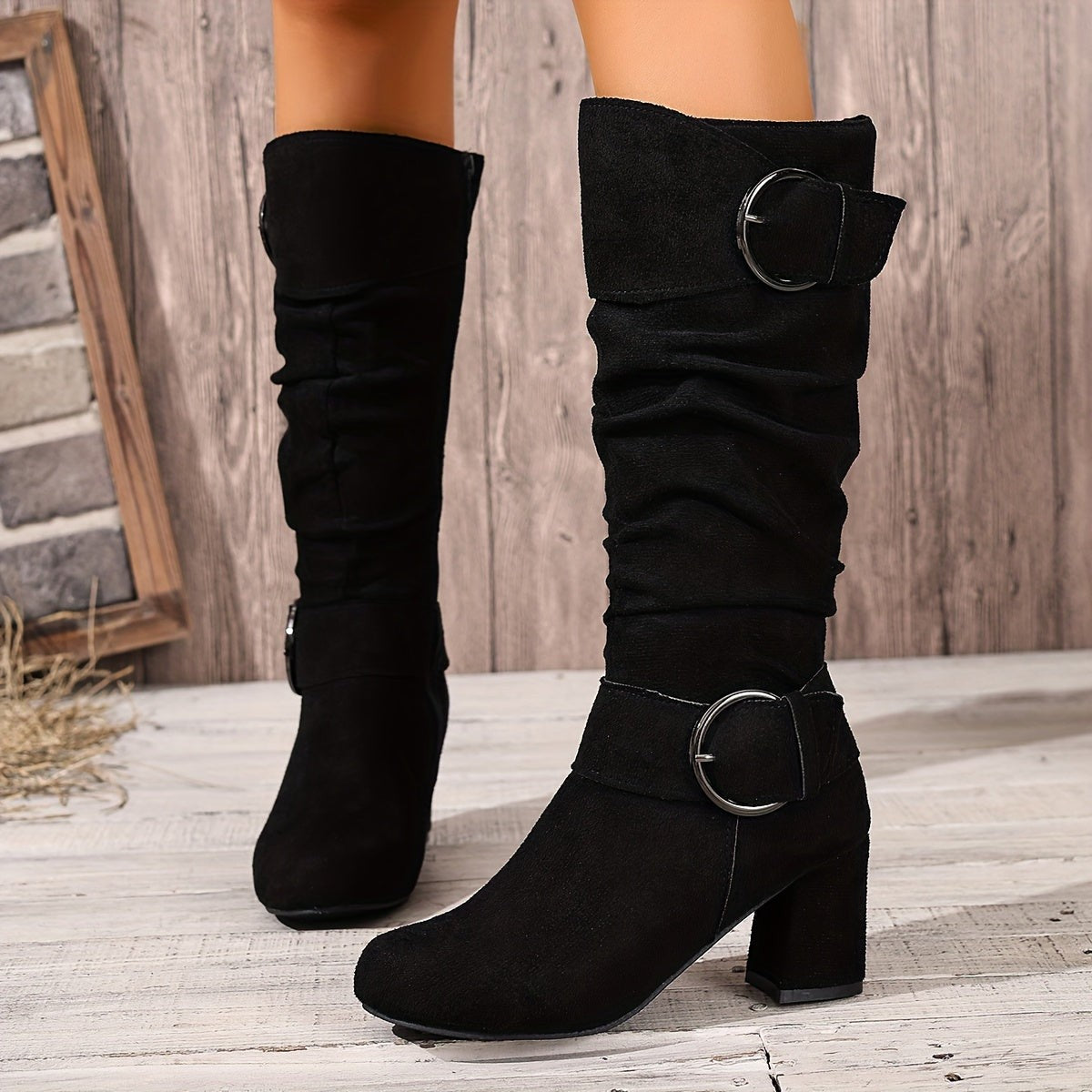 Bottes beige à hauteur genou et talons blocs pour femme