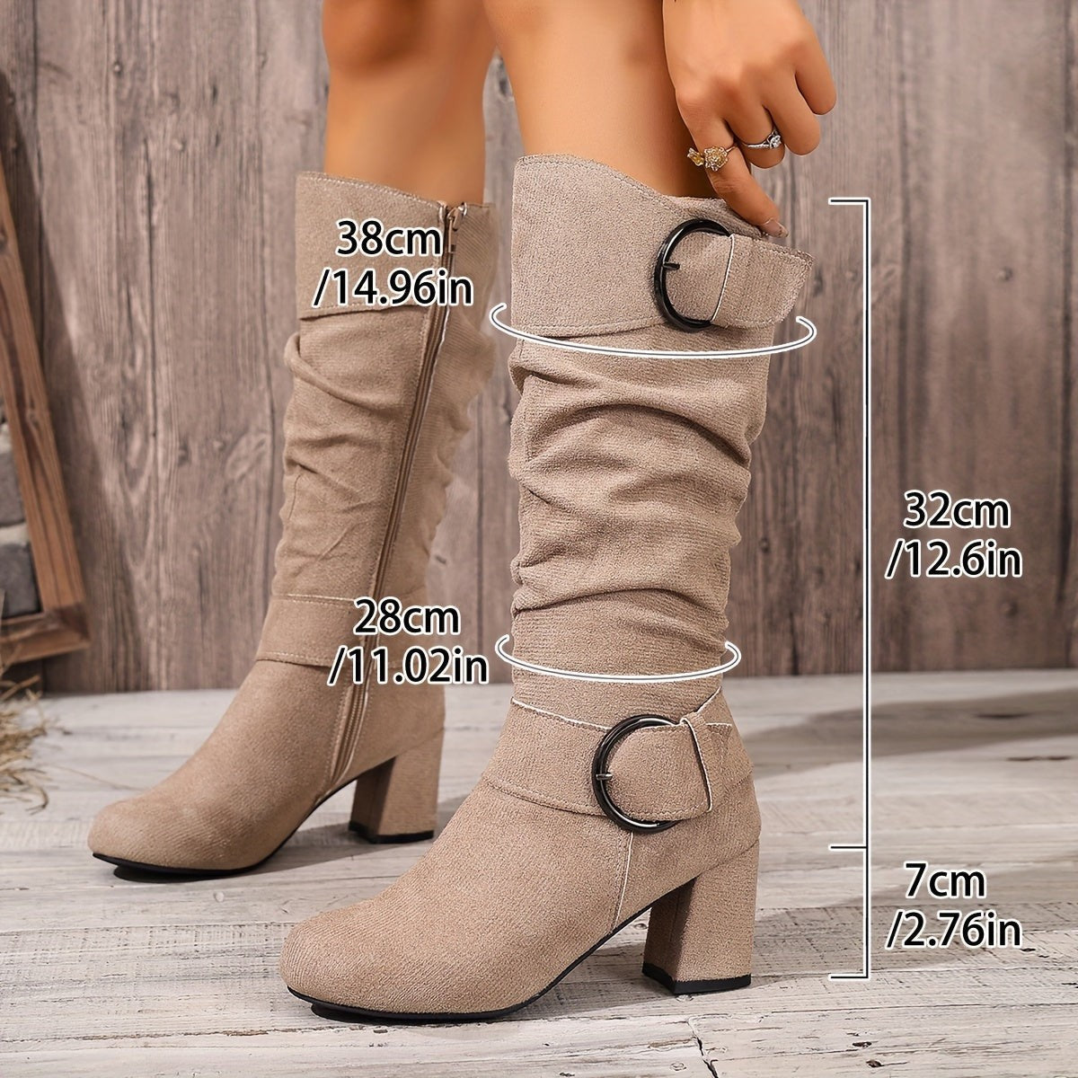 Bottes beige à hauteur genou et talons blocs pour femme