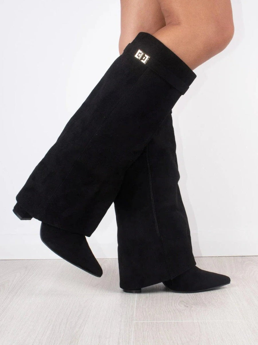 Bottes en daim beige pour femme avec fermoir doré