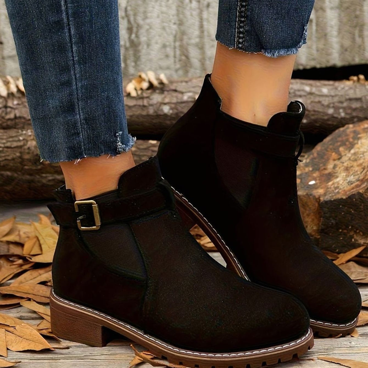 Bottines à talon carré pour femme avec bride à boucle style chelsea