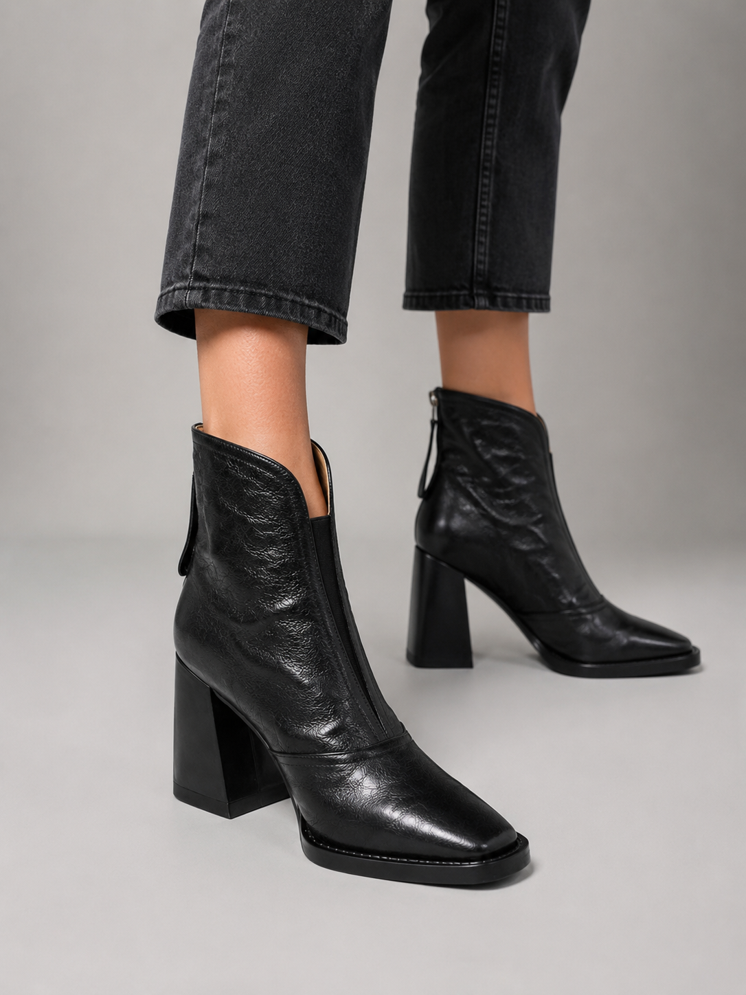 Bottines femme effet cuir marron à talon carré, élégantes