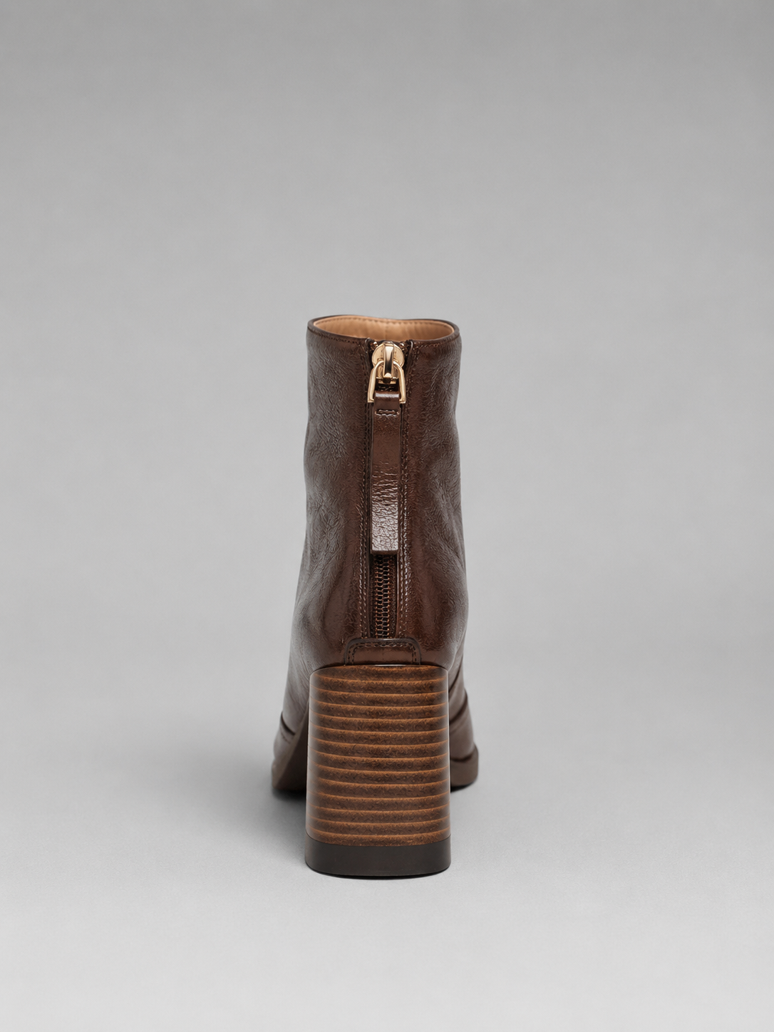 Bottines femme effet cuir marron à talon carré, élégantes