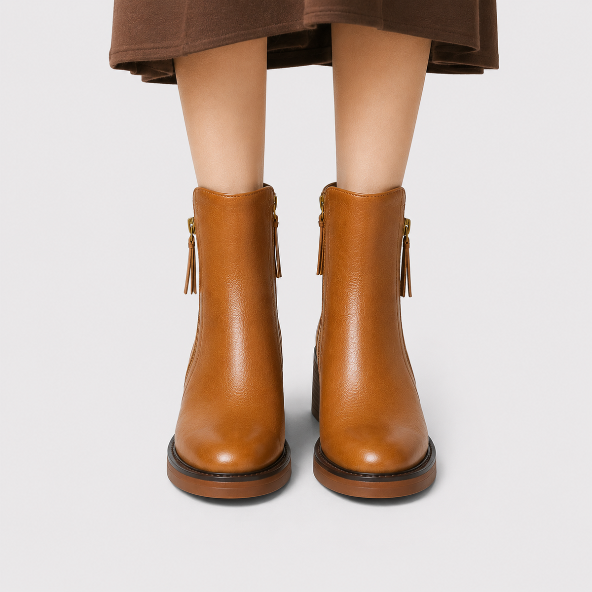 Bottines femme en simili cuir à talon carré zippées