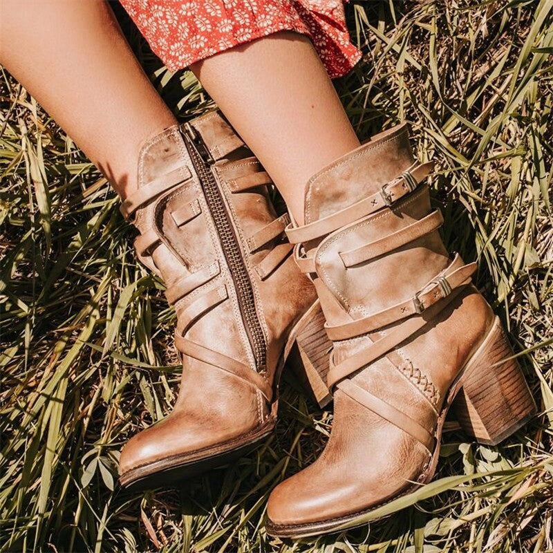 Bottines vintage en cuir marron à talon pour femme