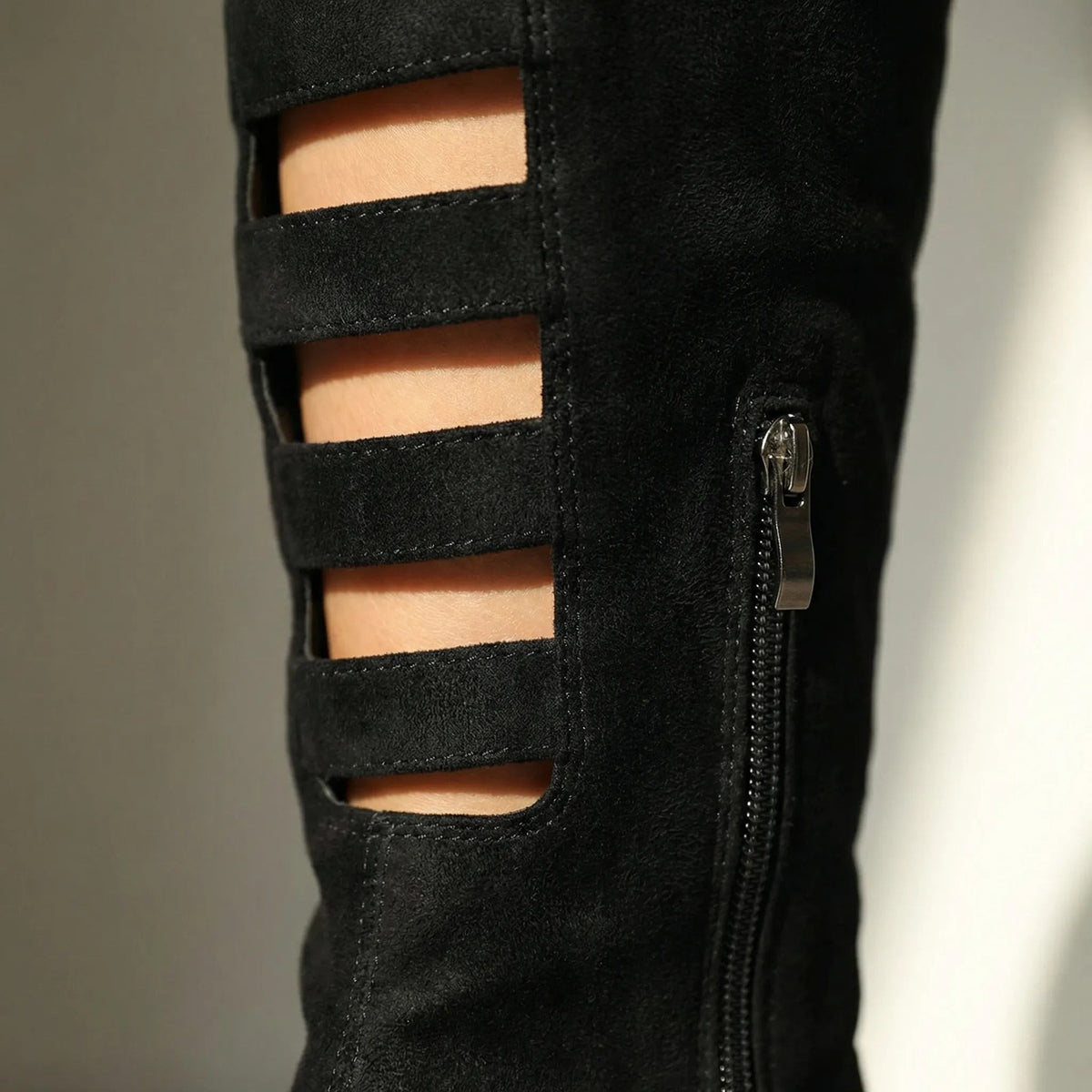 Cuissardes femme à talons hauts - bottes montantes au-dessus du genou