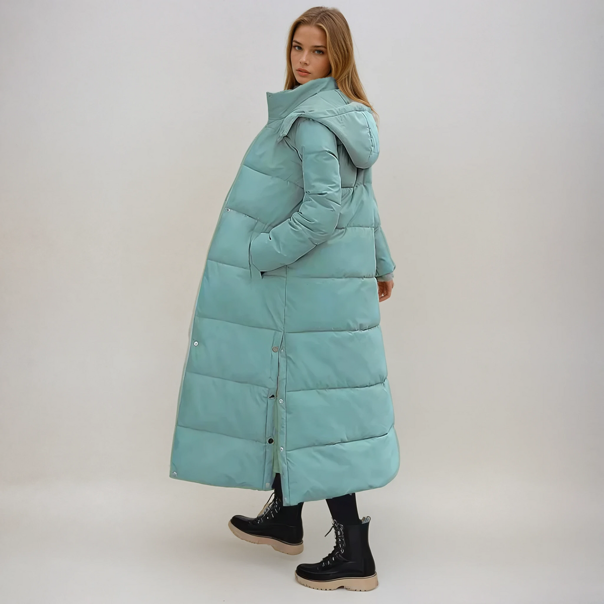 Doudoune longue noire pour femme avec col montant