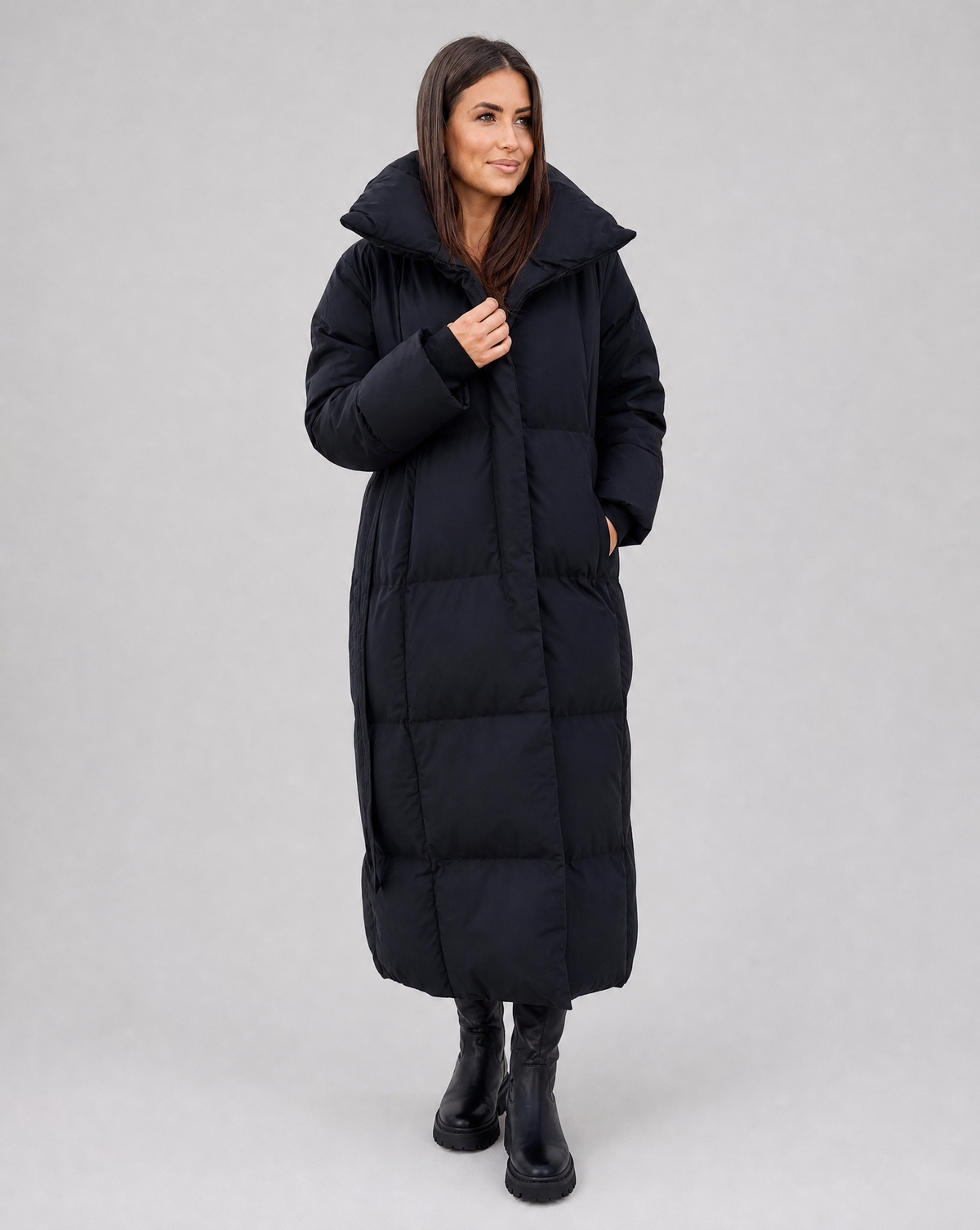 Doudoune longue noire pour femme, coupe élégante
