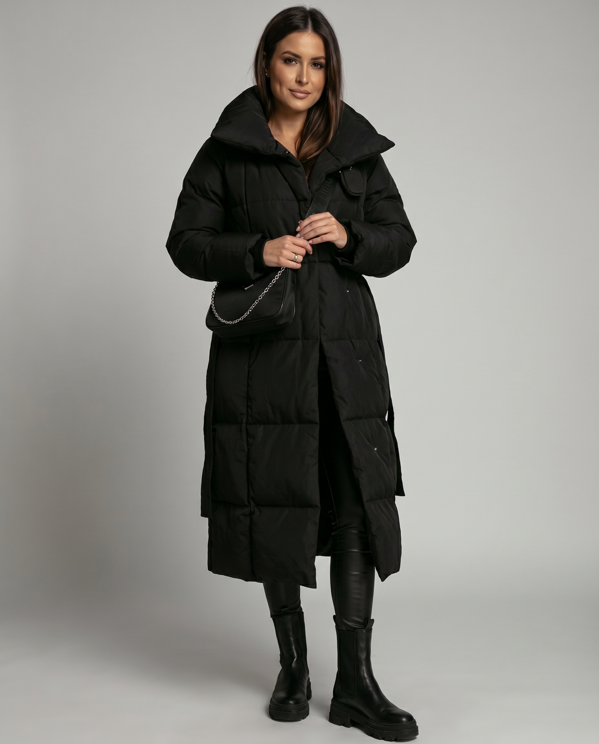 Doudoune longue noire pour femme, coupe élégante