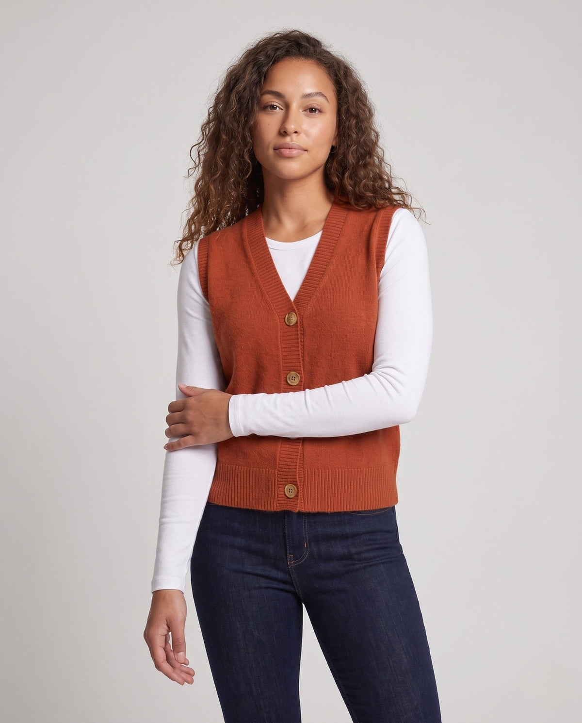 Gilet femme sans manches en maille de laine mélangée avec col en V et patte de boutonnage