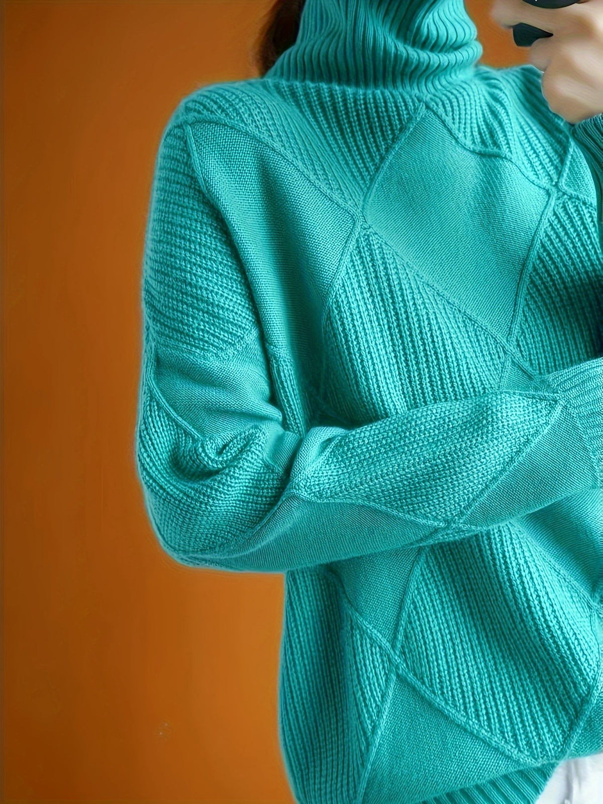 Pull à col roulé texturé à motif losange pour femme