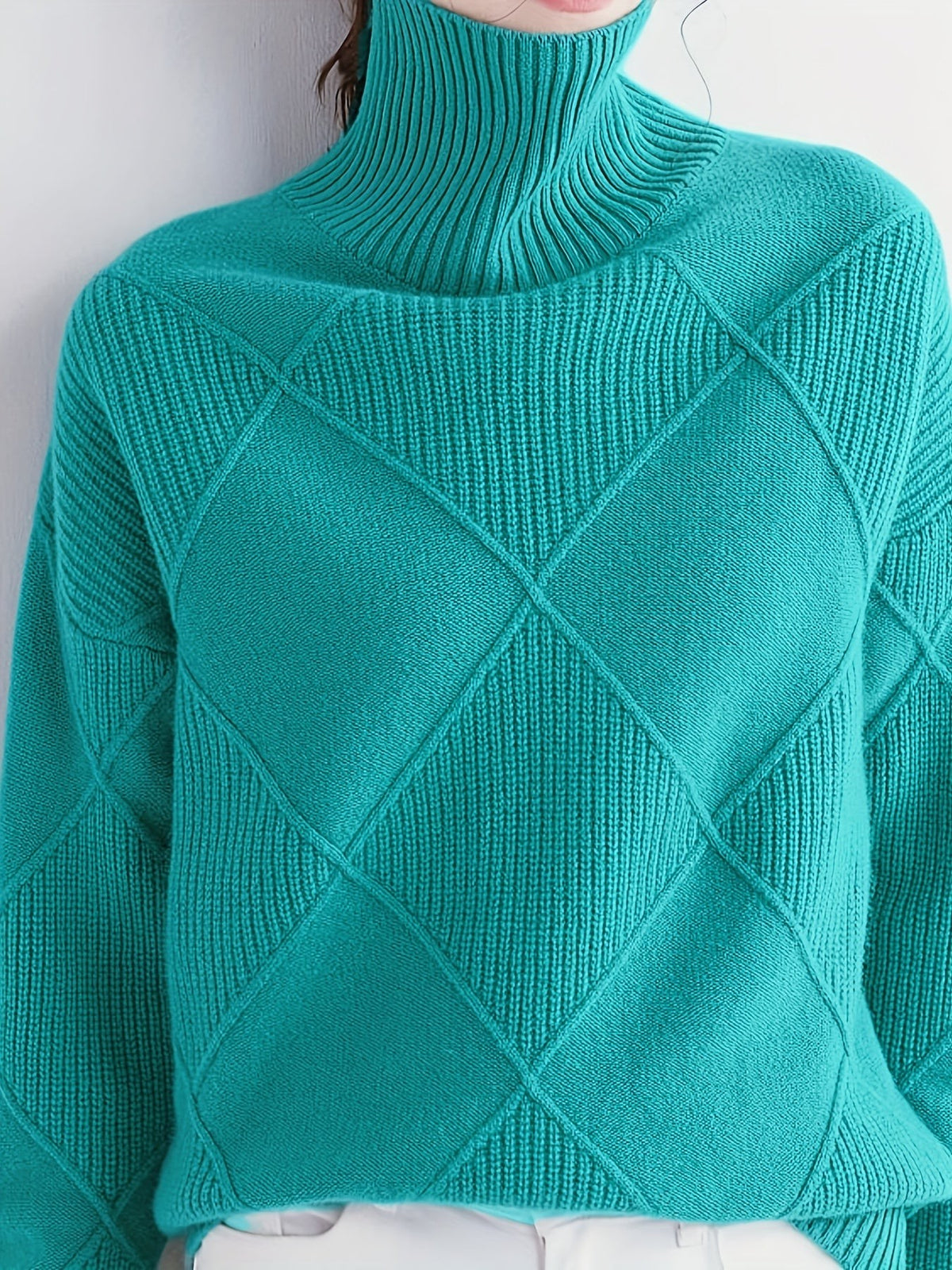Pull à col roulé texturé à motif losange pour femme