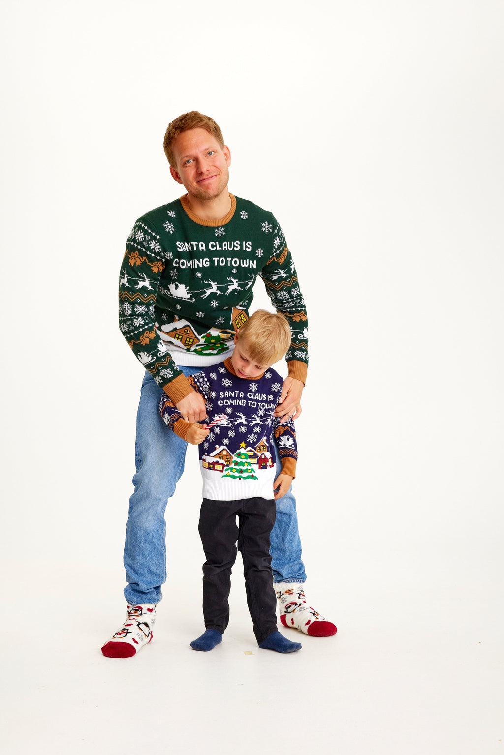 Pull de Noël marine pour homme, Le Père Noël arrive en ville