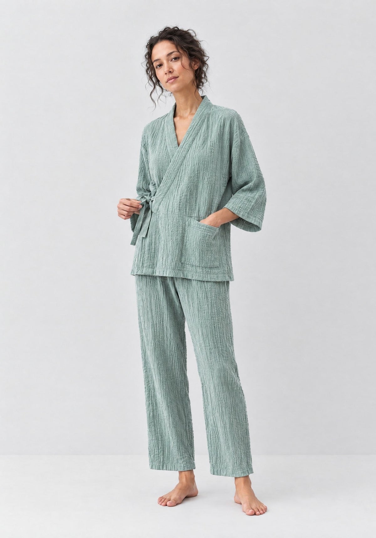 Pyjama japonais vert sauge en gaze de coton pour femme