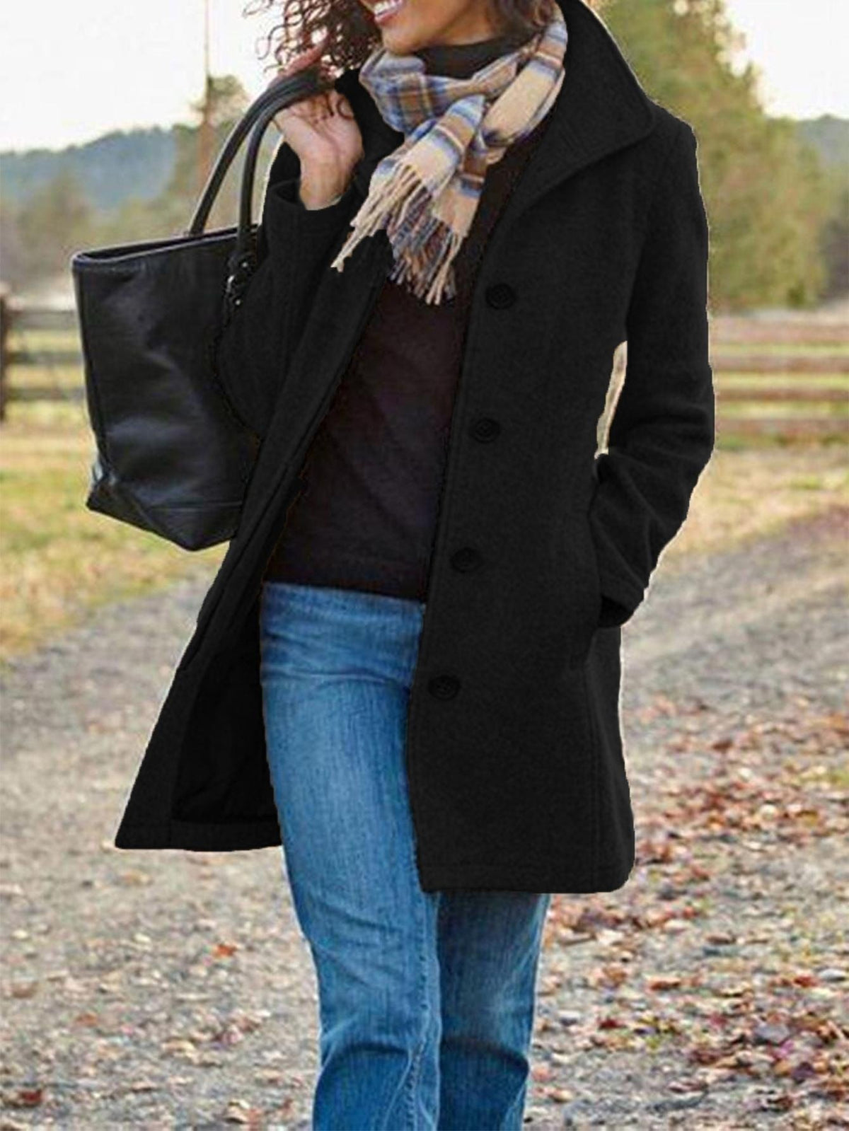 Veste courte en imitation daim pour femme à col chemise, patte de boutonnage et poches latérales